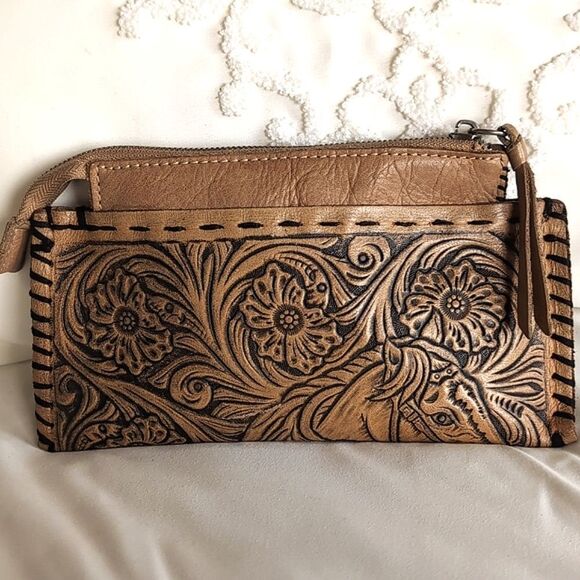 Western Artisan Hand Tooled Leather -Small Zip Pouchette - Picture 9 of 12